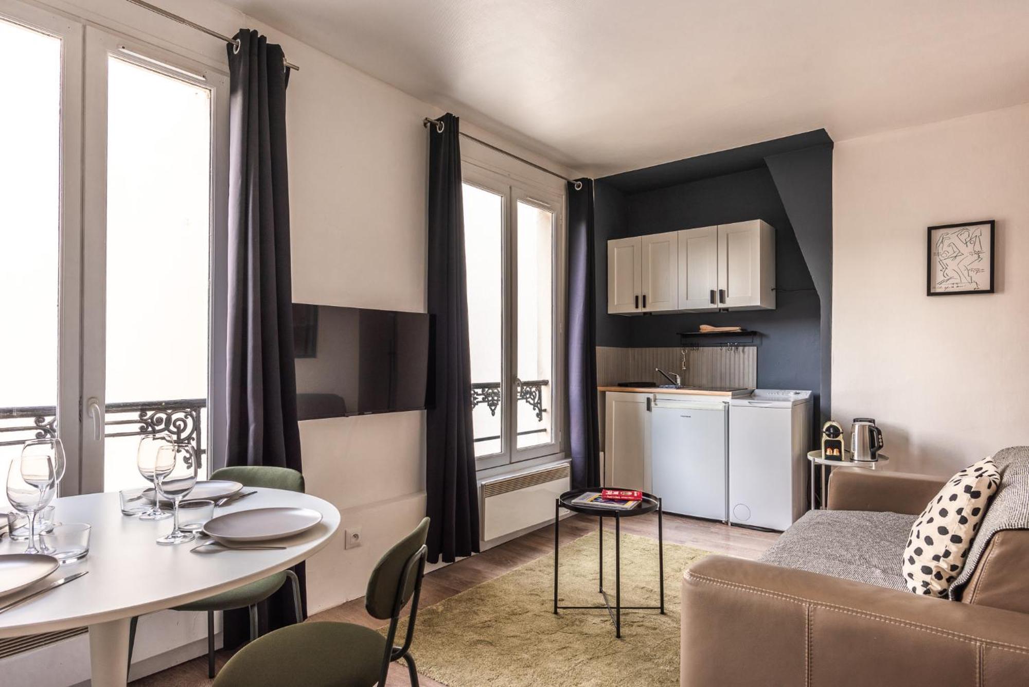 Appartement Charming - Atelier Lumieres - 4 Guests Paris